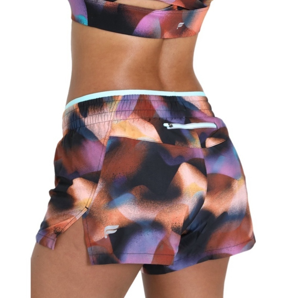 NWT Fabletics Breathe Run Shorts in Meltdown/crystal wave/reflective silver XS